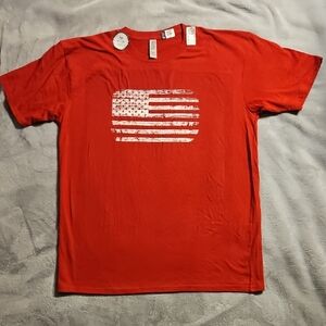 Red Graphic T-Shirt with Flag Design Large